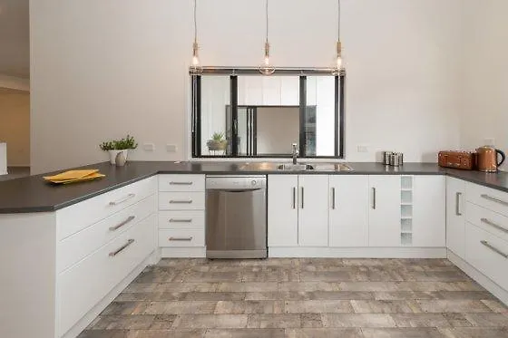 Trendy Bungalow In The Heart Of Rotorua Feriehus