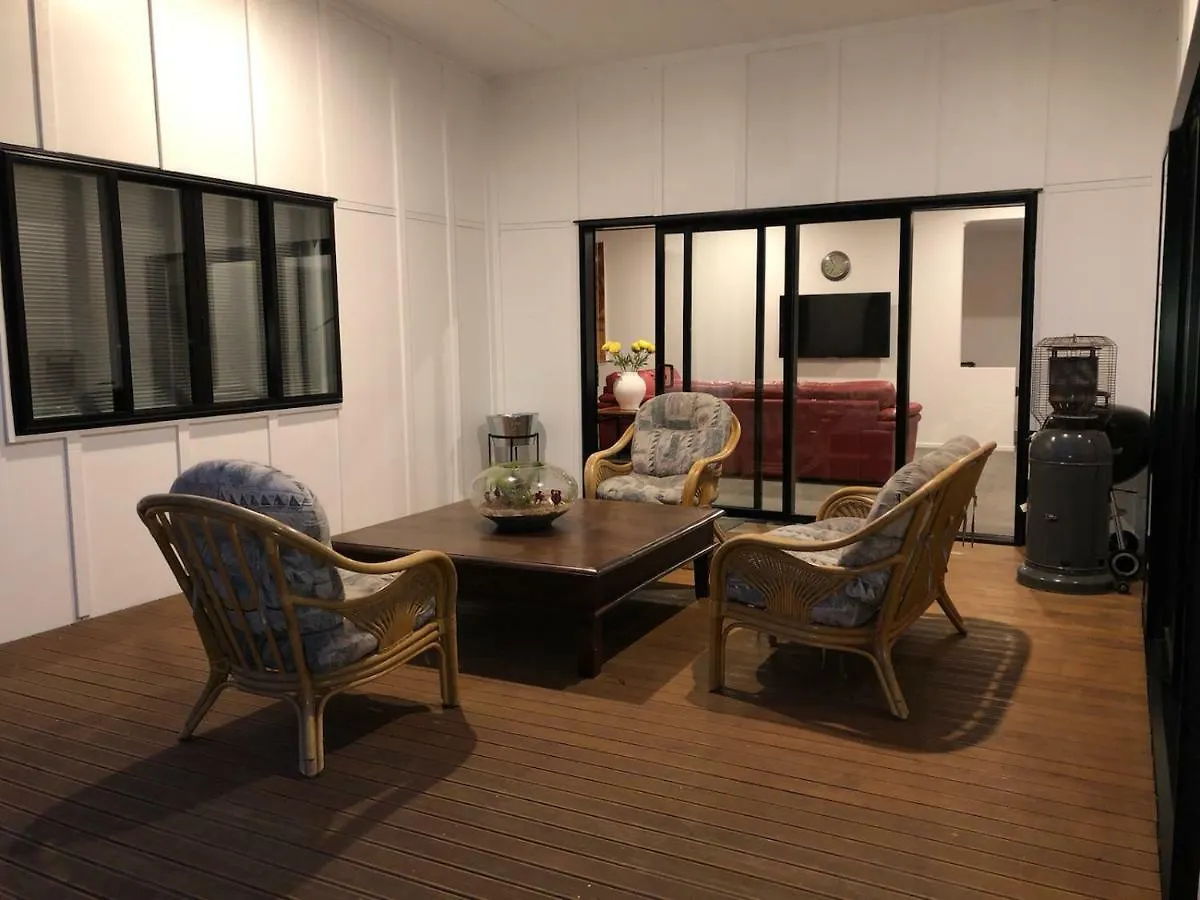 Trendy Bungalow In The Heart Of Rotorua Feriehus
